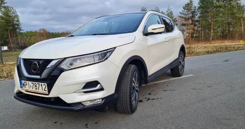 mazowieckie Nissan Qashqai cena 66500 przebieg: 141000, rok produkcji 2017 z Rzeszów